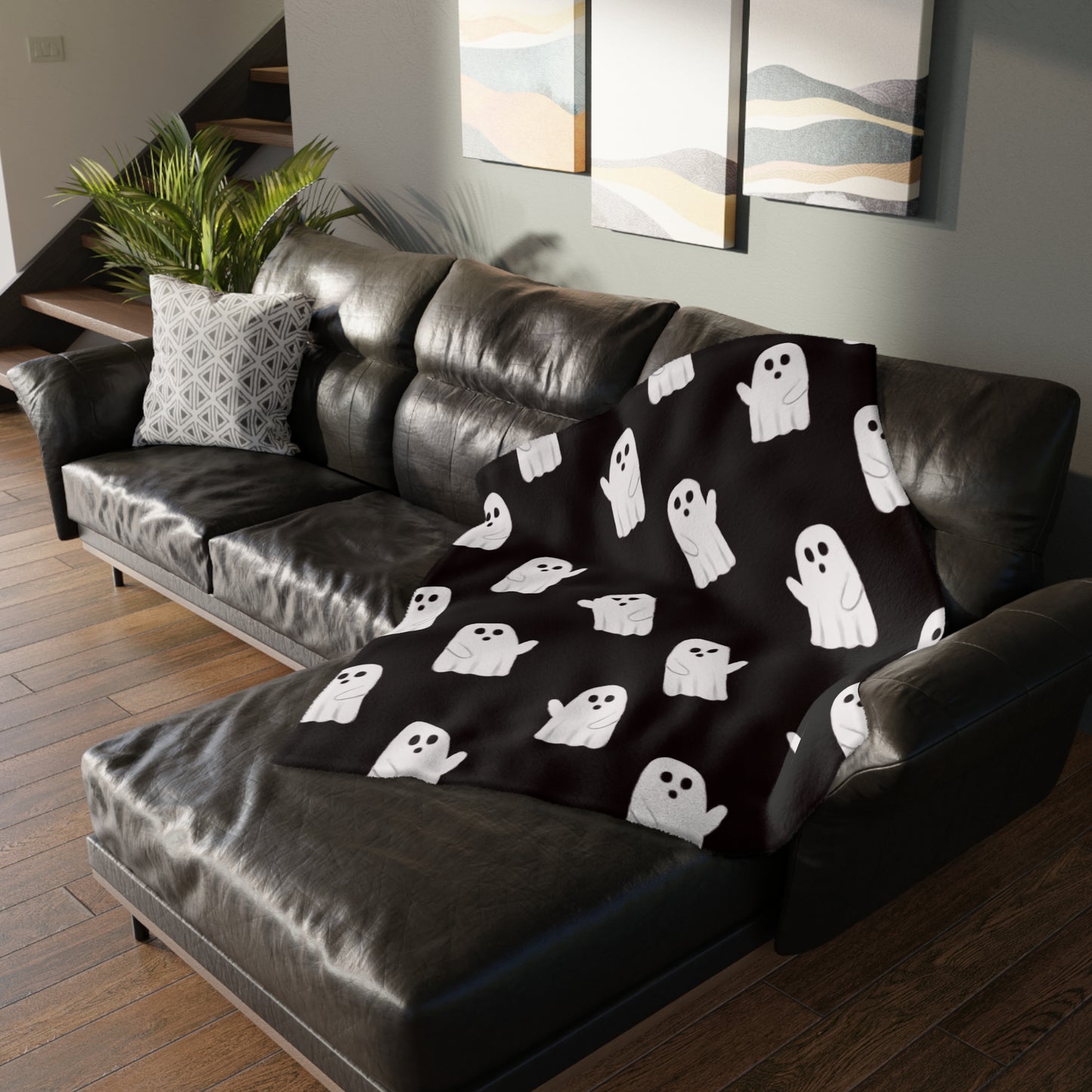 Cute Ghost Velveteen Blanket-Cozy Spooky Throw for Couch, Bed or Movie Nights