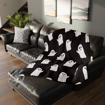 Cute Ghost Velveteen Blanket-Cozy Spooky Throw for Couch, Bed or Movie Nights