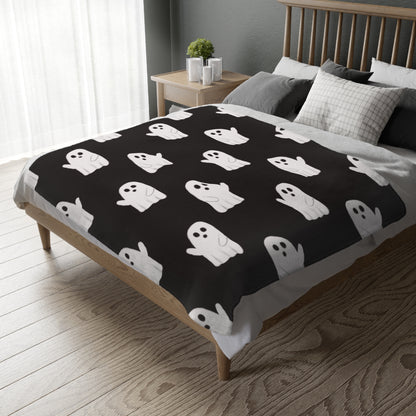 Cute Ghost Velveteen Blanket-Cozy Spooky Throw for Couch, Bed or Movie Nights